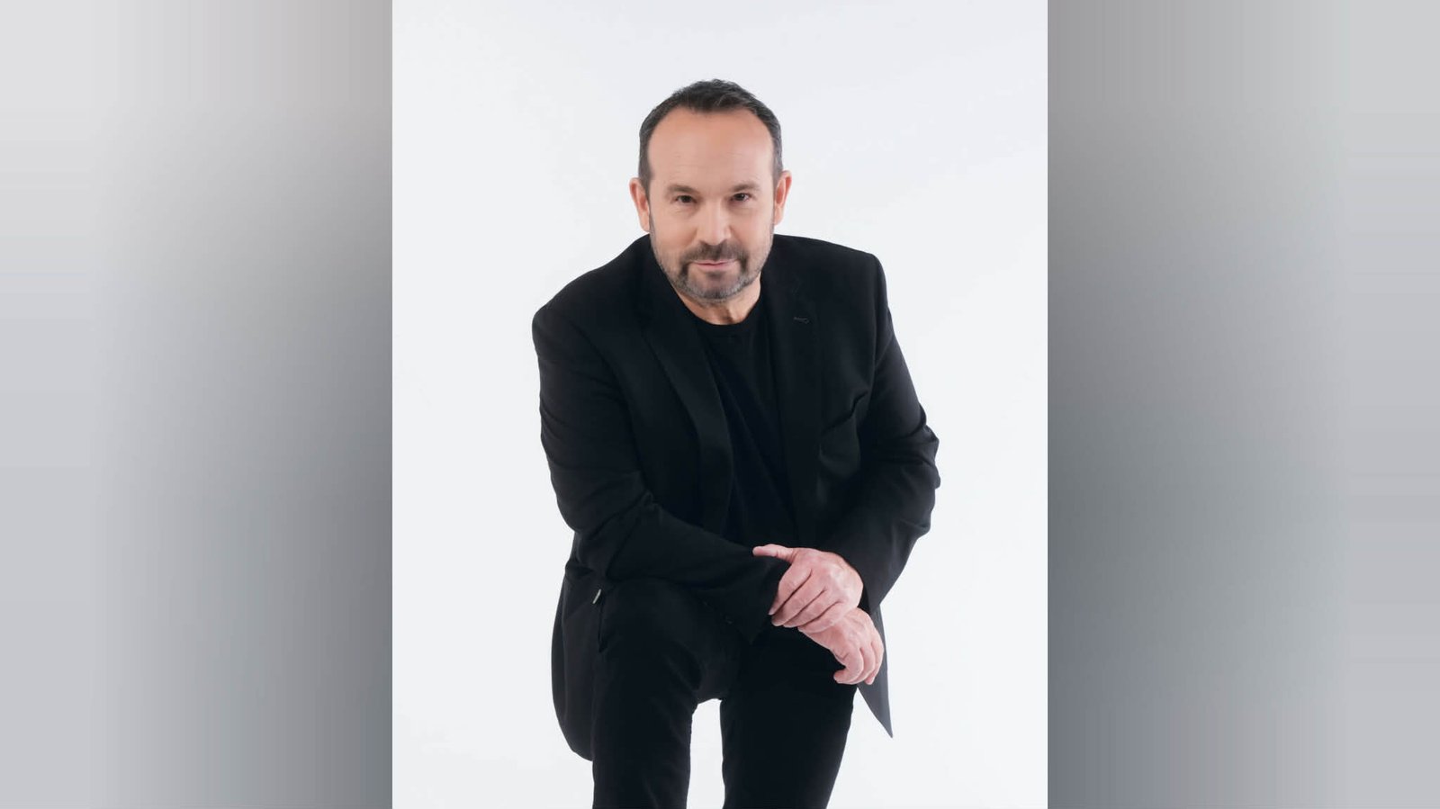 Κώστας Μακεδόνας: «Λαϊκό τραγούδι είναι αυτό που μιλάει στην καρδιά με απλούς αλλά όχι απλοϊκούς στίχους»